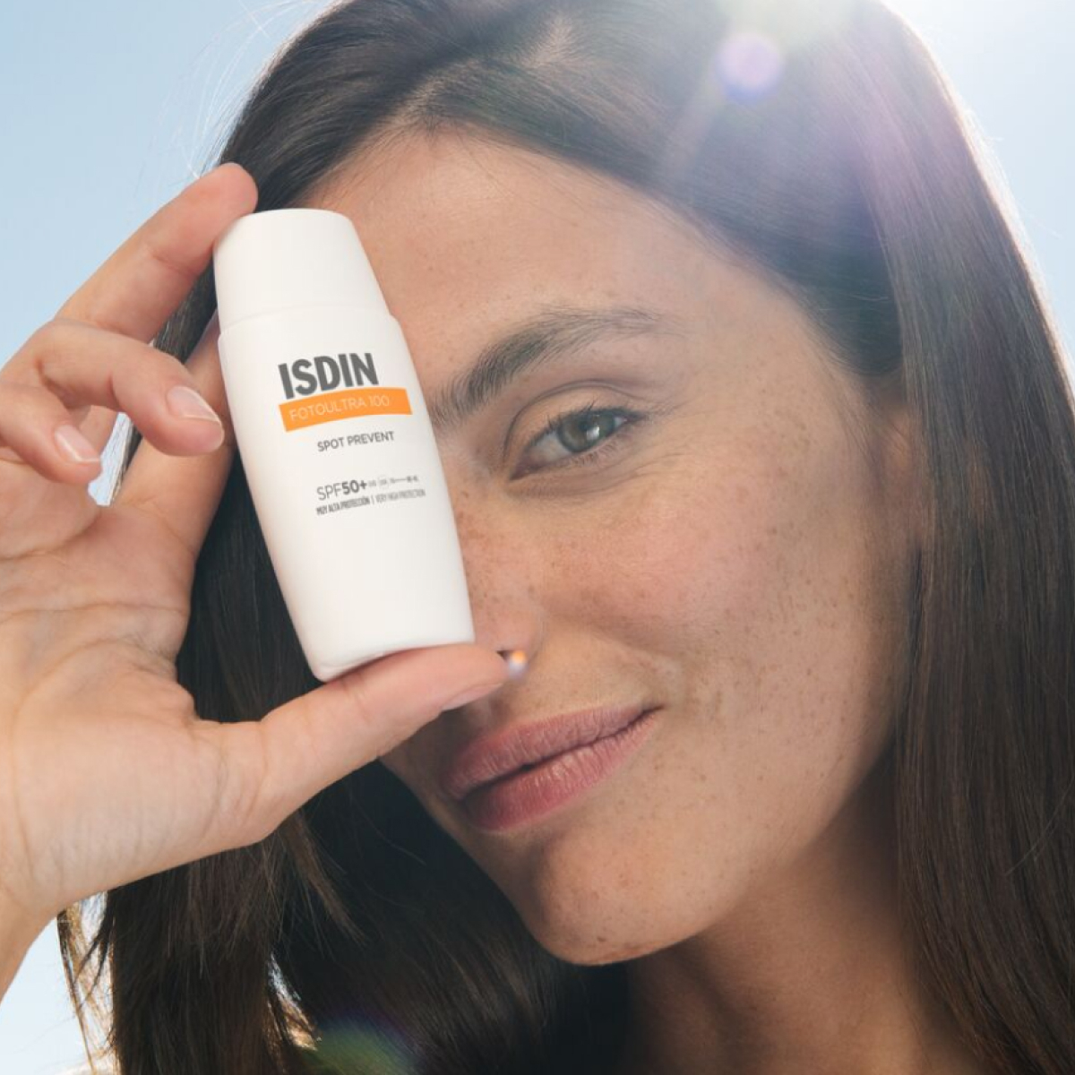 ضد آفتاب ایزدین Isdin ضد لک مدل اسپات پریونت Spot Prevent بی رنگ